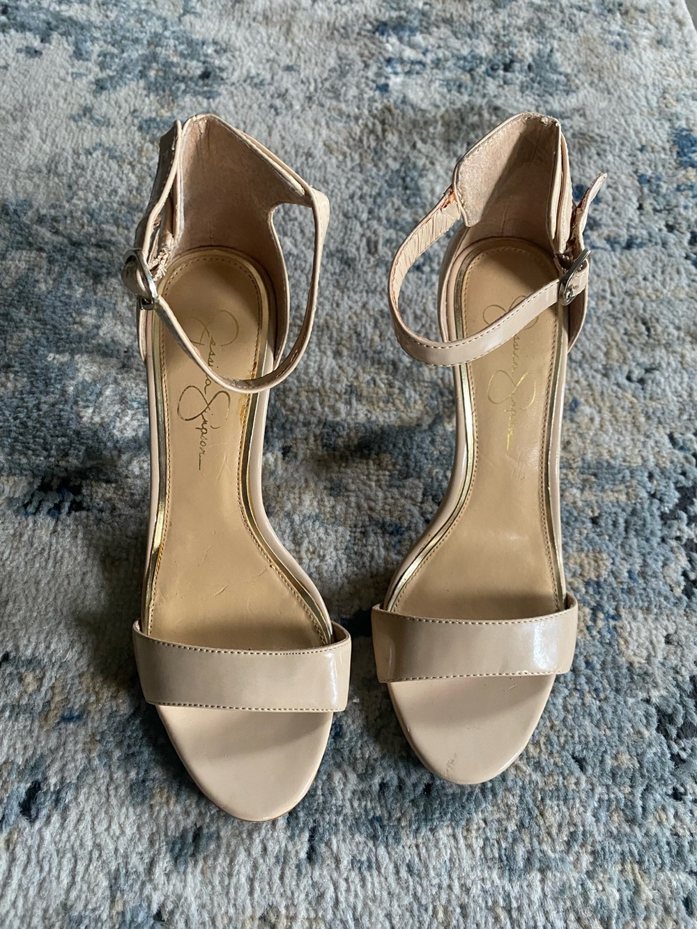 Women's Jessica Simpson Beige Patent Open Toe Strappy Heels in Size 8